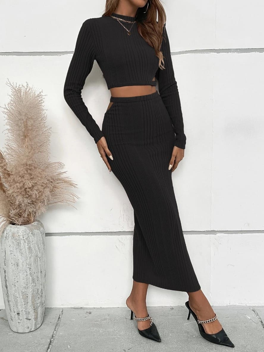 Conjunto Cropped com Saia Midi Cut-Out Manga Longa