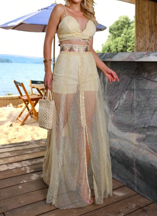 Conjunto Saia Longa Transparente tule poá e Cropped Bordados verão alcinha bojo sofisticado festa praia bege