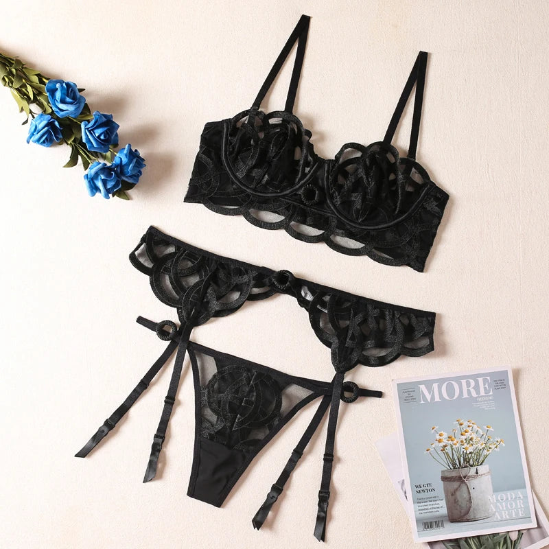 Conjunto Lingerie Transparente de Renda Geométrica + Cinta-Liga
