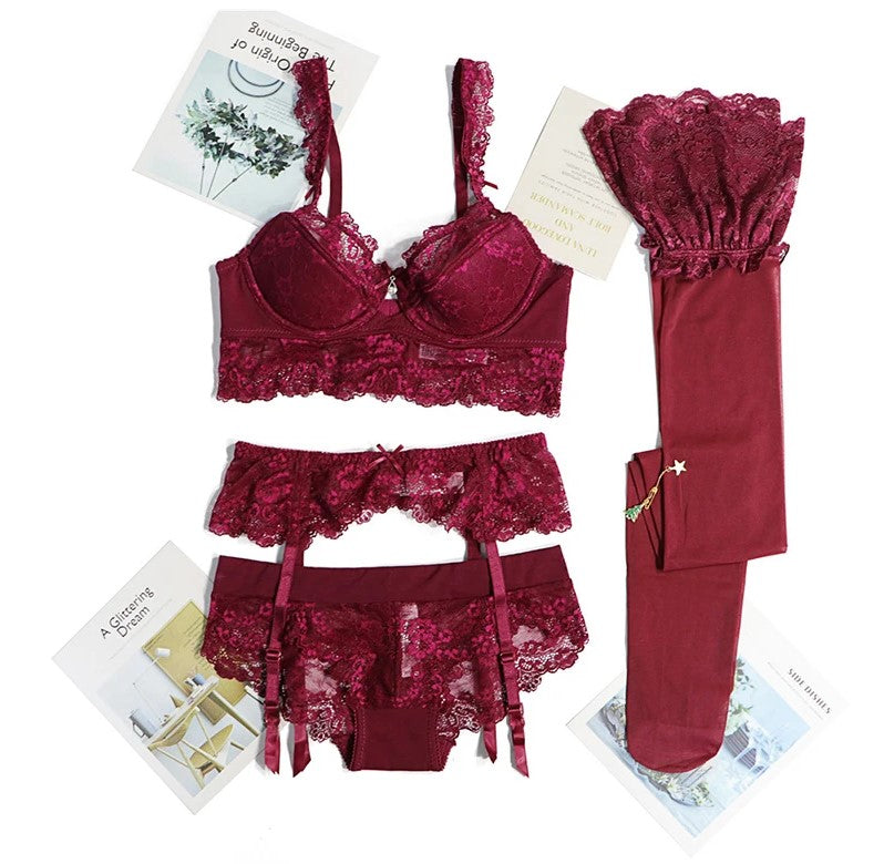 Conjunto Lingerie de Renda com Cinta-Liga + Meia 7/8 plus size taças C D