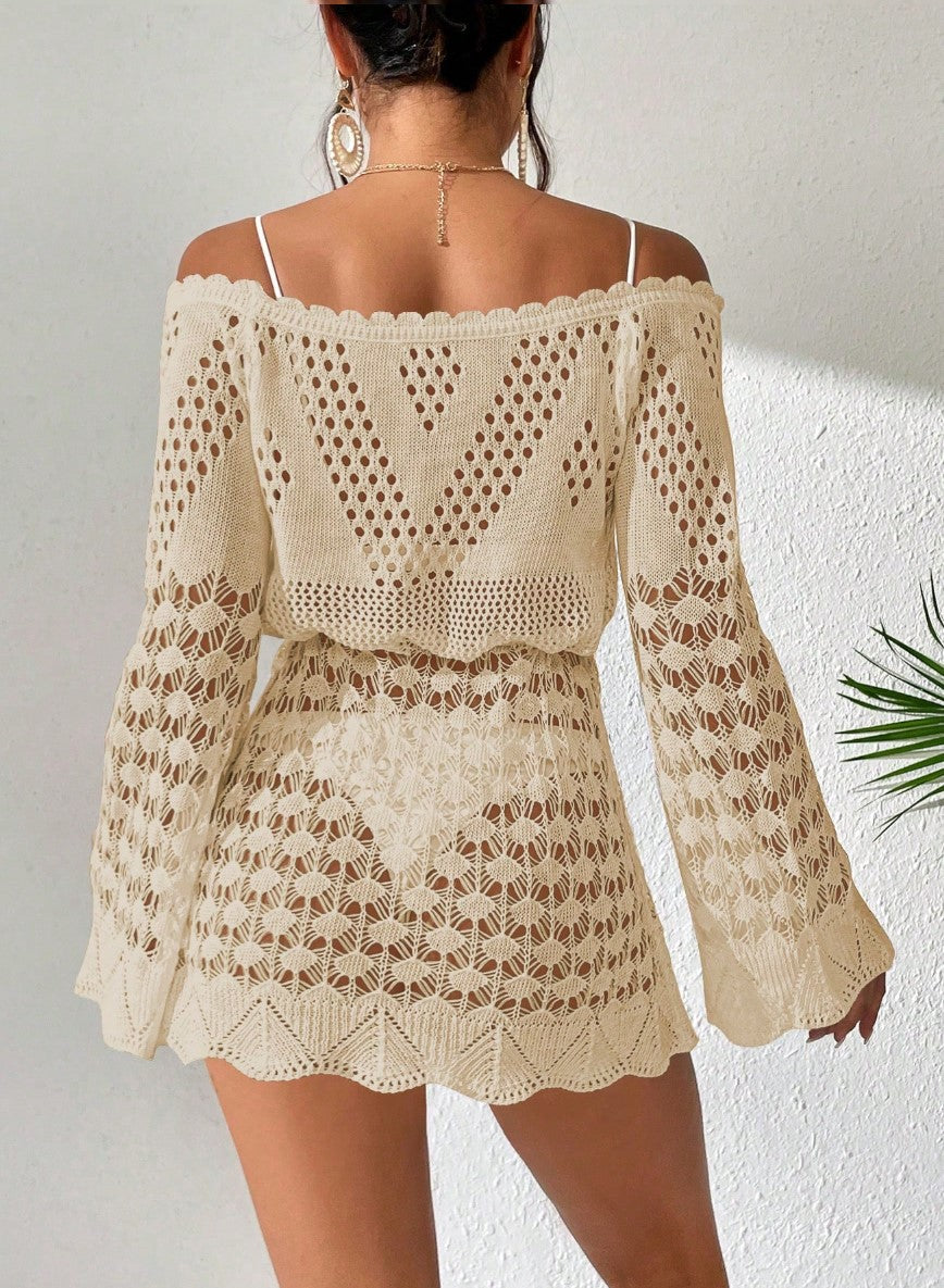 Saída de Praia de Crochê Curta Transparente Manga Flare tomara que caia sofisticada bata bege sensual