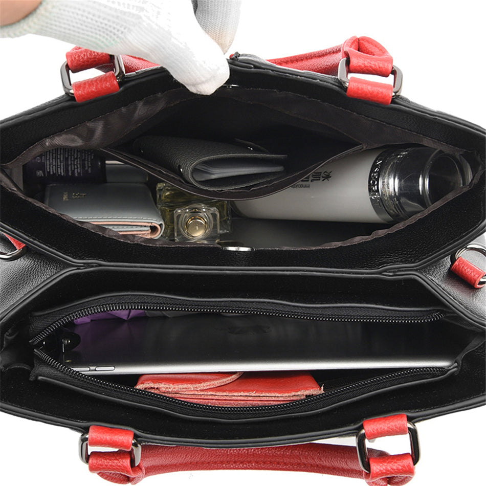 Bolsa Fashion Classic Preta com Detalhes Couro