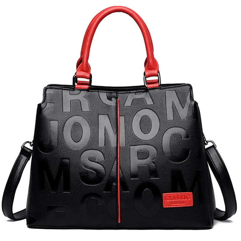 Bolsa Fashion Classic Preta com Detalhes Couro