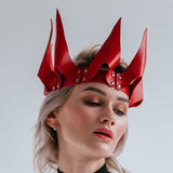 Coroa de Couro Fantasia Carnaval, Coroa Vermelhaacessório feminino BDSM fetiche vikings mulher fatal diaba