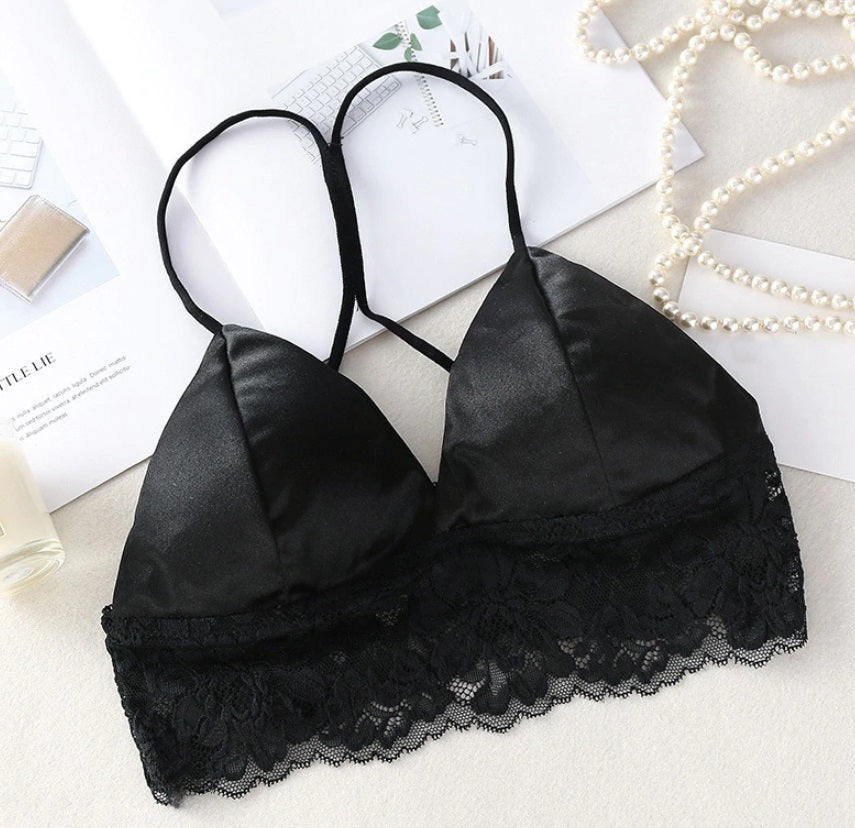 sutiã cropper Bralette de cetim com renda preto