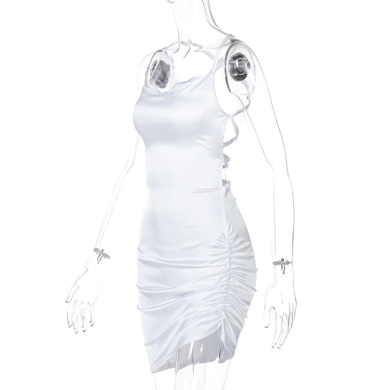 vestido de festa de cetim curto drapeado alcinha sensual brilhante brilhoso sexy sensual alcinha transpassado traçado colado levinho brilhante brilhoso liso decote decotado pregueado franzido ajustável costas nuas branco
