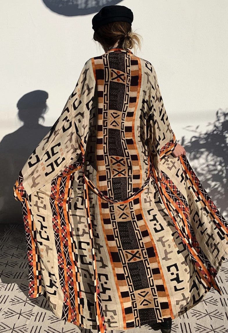 Kimono Longo Boho Estampado Oriental c/Faixa