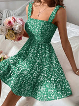 Vestido Curto Rodado Alice Estampa Floral Verao Alcinha Modelo Acinturado Verde