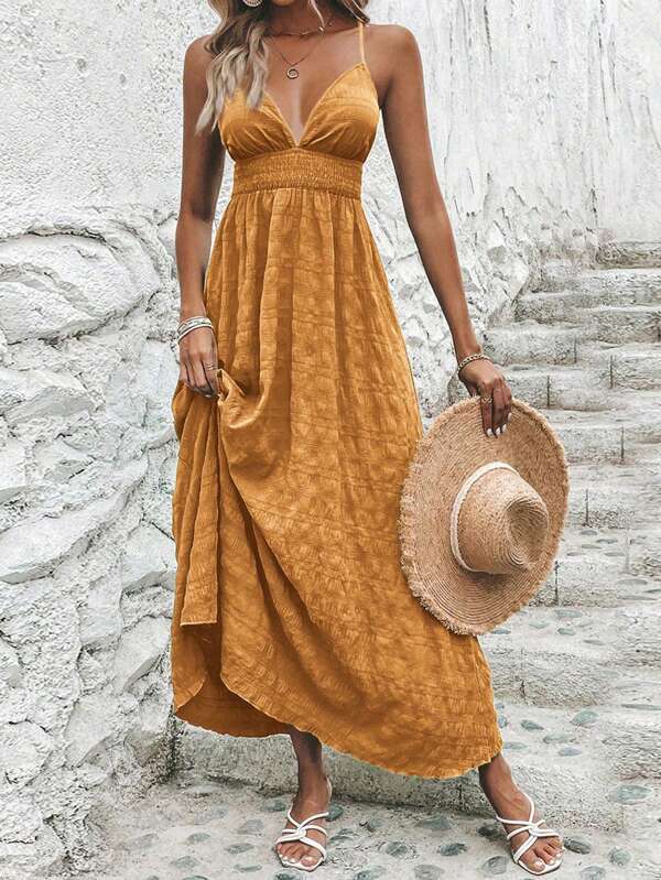 Vestido Longo Acinturado Decote V Costas Nuas Acinha em X Tecido com Textura Verão Casual Caqui Dourado Amarelo