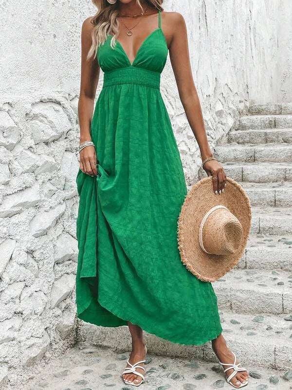 Vestido Longo Acinturado Decote V Costas Nuas Acinha em X Tecido com Textura Verão Casual Verde Bandeira