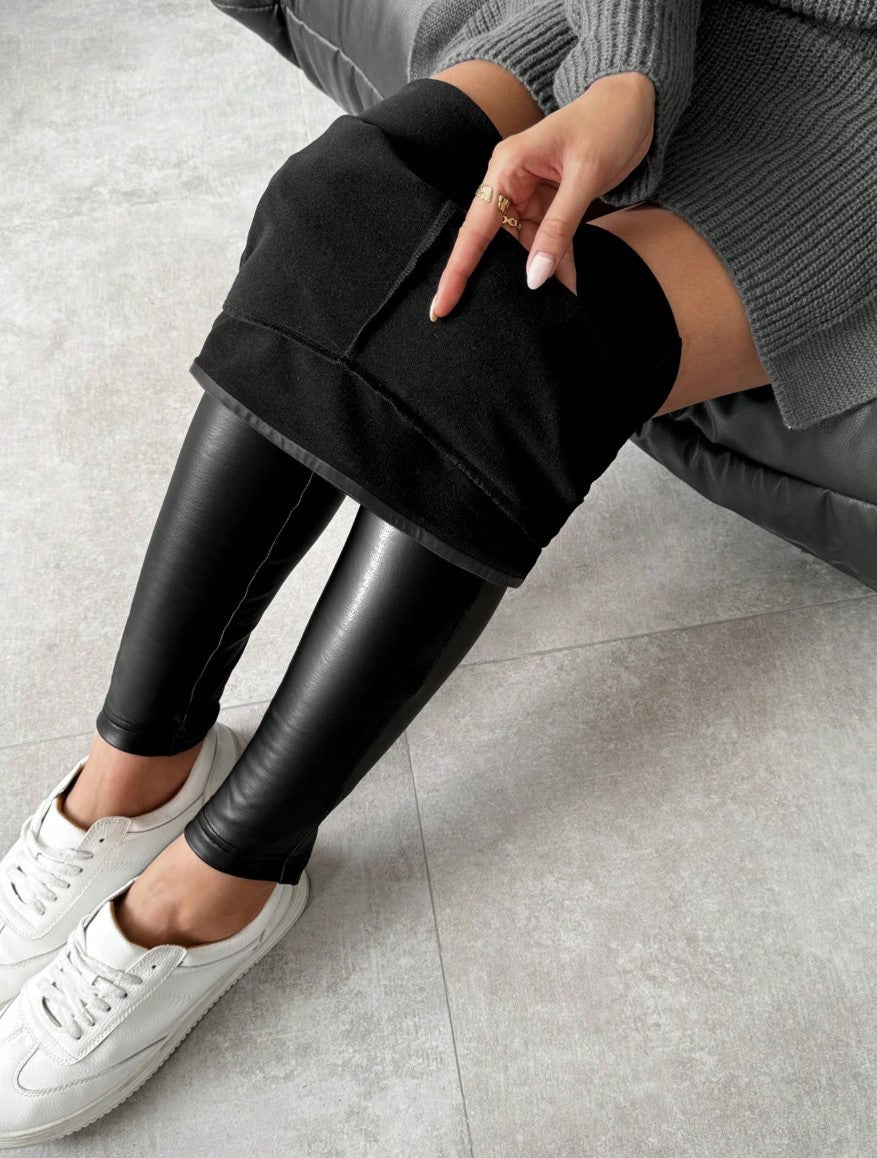 Calça Legging Térmica Forrada Couro Falso preta inverno neve