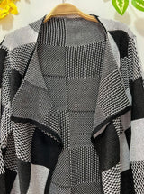 Casaco Cardigã Xadrez Alongado preto e branco elegante quente  tricot
