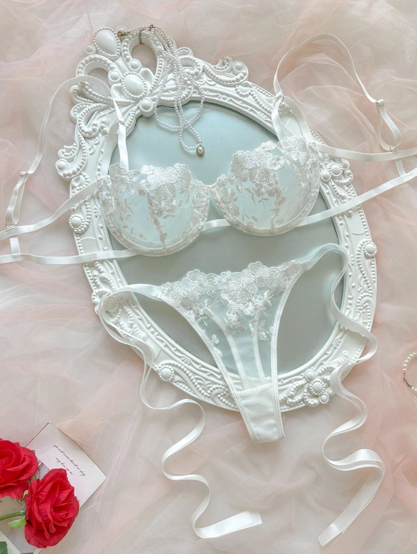 Conjunto Lingerie de renda Erótico Bordado Transparente Laços fio dental sem bojo noiva branco