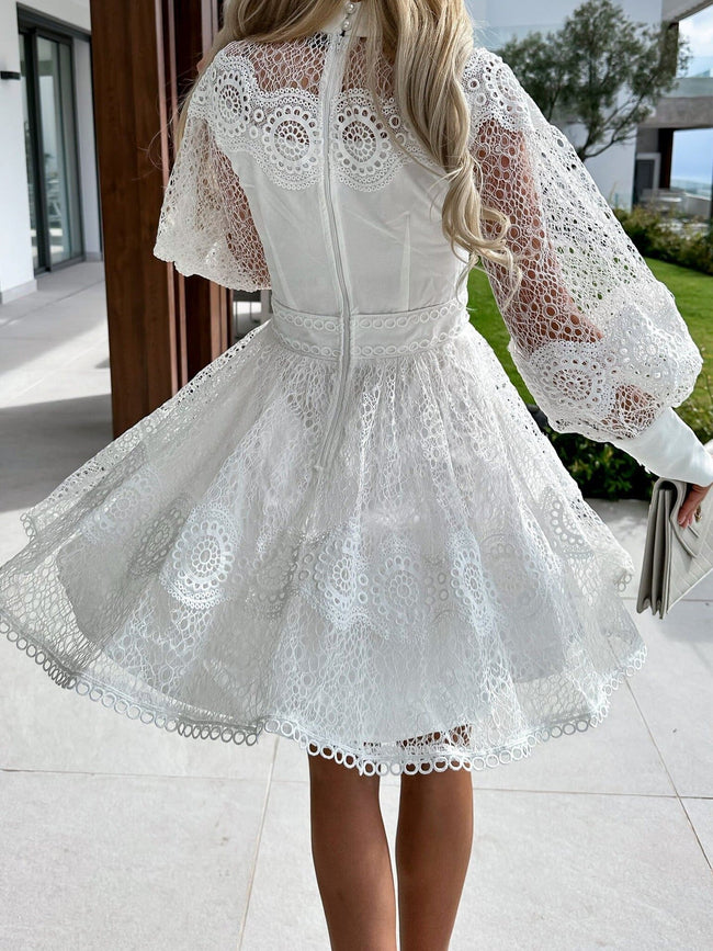 Vestido Bordado de Renda Manga Transparente Casamento Civil