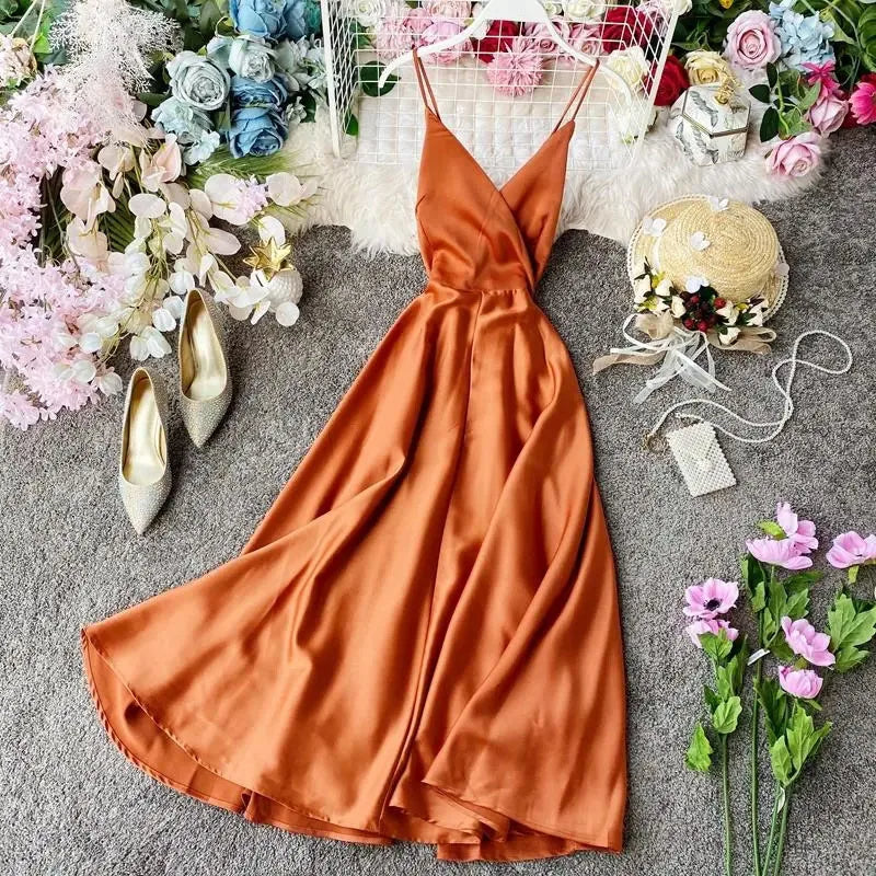 Vestido de Festa Midi de Cetim Laço nas Costas
