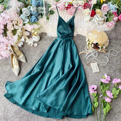 Vestido de Festa Midi de Cetim Laço nas Costas