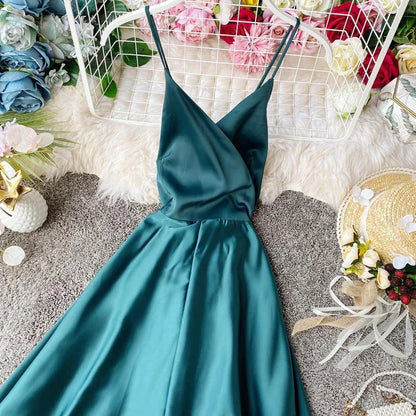 Vestido de Festa Midi de Cetim Laço nas Costas