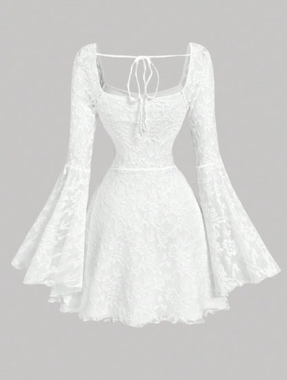 Vestido de Festa curto de Renda Decote Coração Princesa manga flare branco noiva ensaio