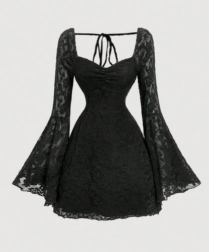 Vestido de Festa curto de Renda Decote Coração Princesa manga flare preto 