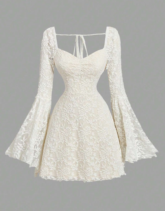 Vestido de Festa curto de Renda Decote Coração Princesa manga flare creme off white 