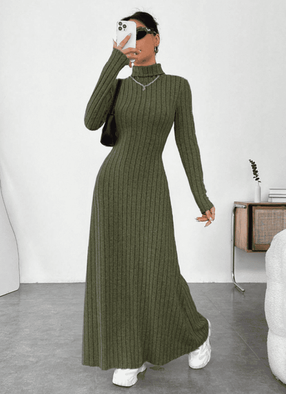 Vestido Midi Tricot Manga Longa Gola Alta