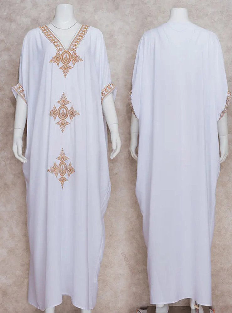 Vestido Longo Solto Decote Bordado Marrocos Túnica branco luxuoso sofisticado praia