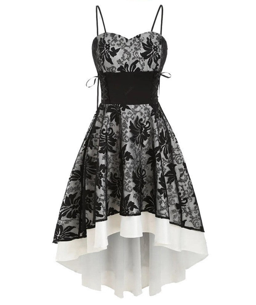 Vestido de Festa Midi Gótico com Espartilho