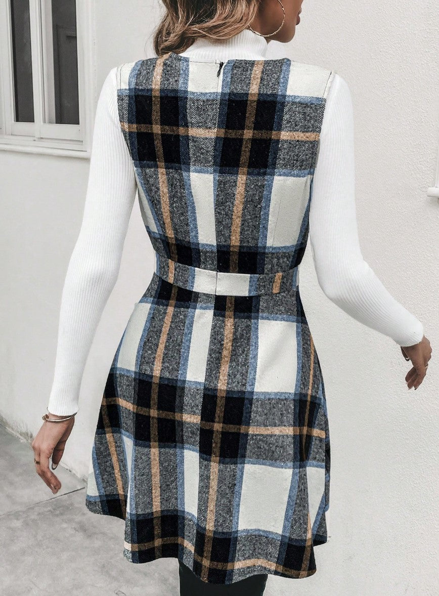 Vestido Salopete Xadrez Curto social elegante office inverno preto branco bege sobreposição