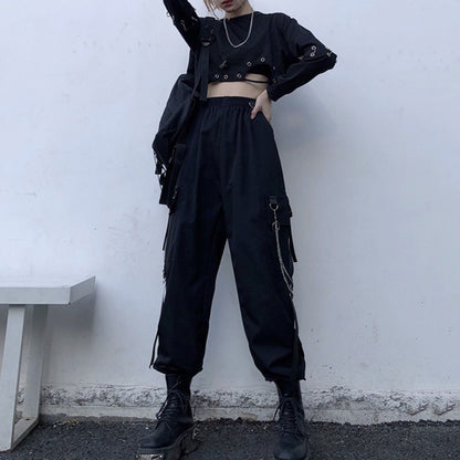 Calça Cargo Preta com Bolsos Corrente