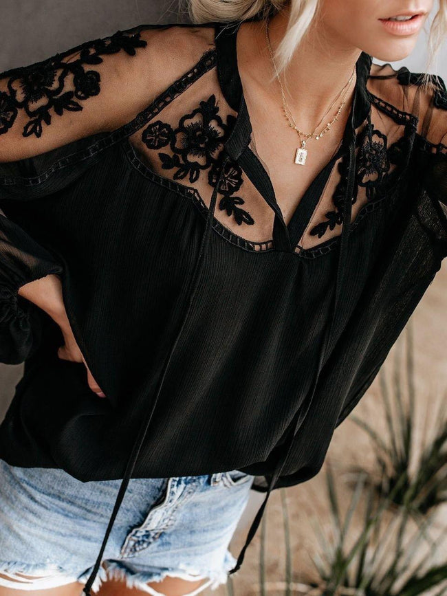 Blusa Bordada preta Transparências ombros de fora manga princesa
