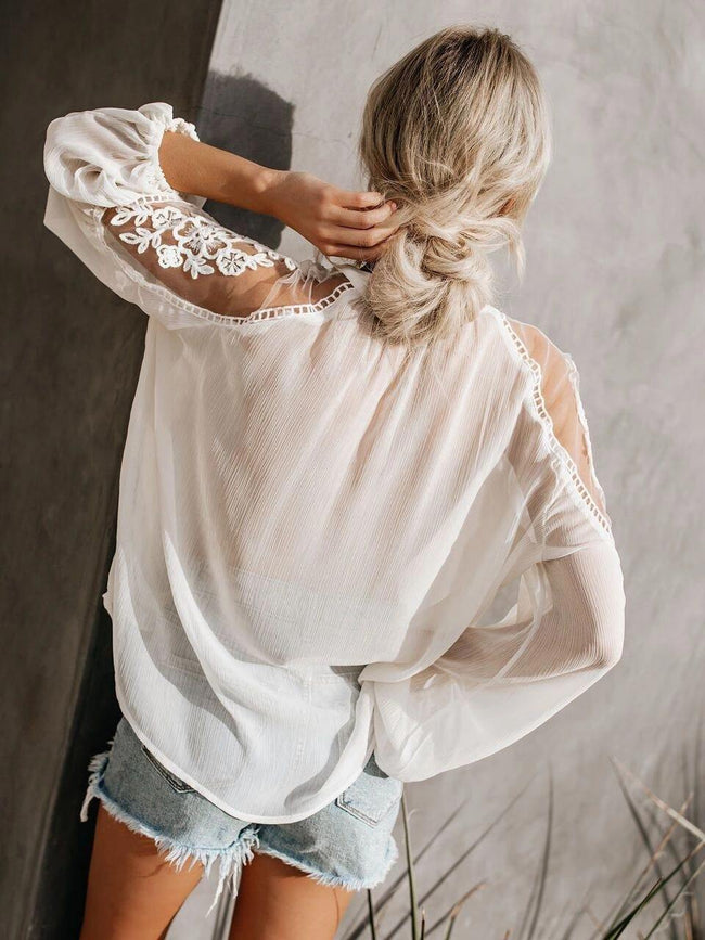 Blusa Bordada Transparências Decote V branca manga princesa