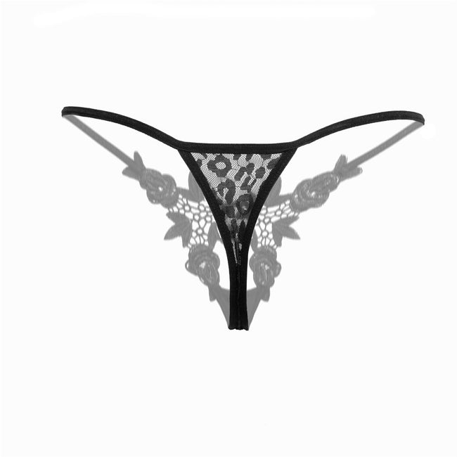 Calcinha sexy, erótica, de renda, vazada e com detalhes. Cor: Preto.
