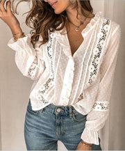 camisa blusa com renda feminina branca de botão decote v
