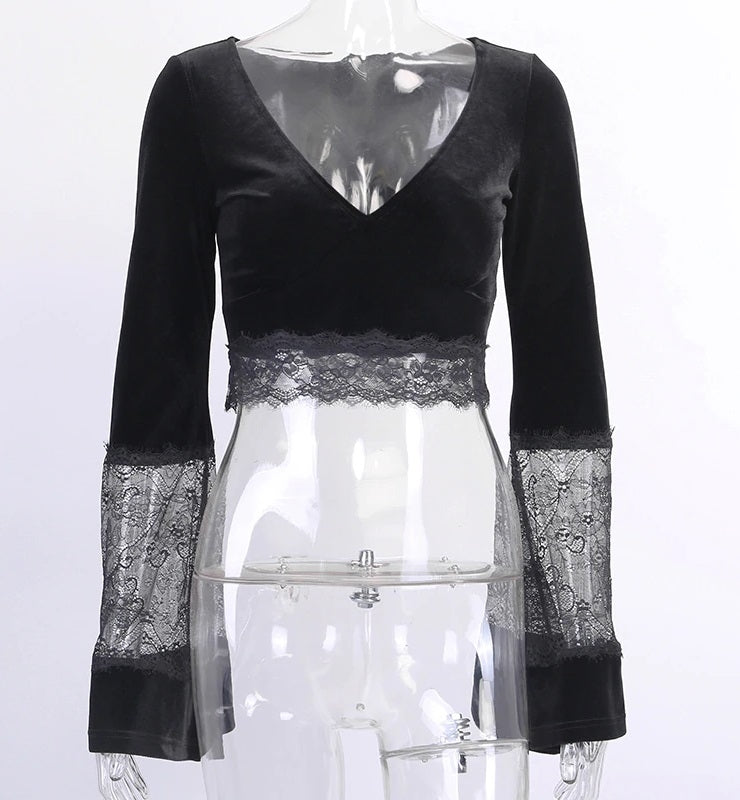 Cropped preto Gótico de Veludo c/ Renda