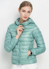 Jacqueta Puffer c/Capuz verde água claro ultra leve