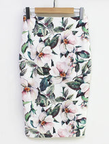 Saia Floral Lápis Office branca tubinho