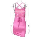 vestido de festa de cetim curto drapeado alcinha sensual brilhante brilhoso sexy sensual alcinha transpassado traçado colado levinho brilhante brilhoso liso decote decotado pregueado franzido ajustável costas nuas rosa