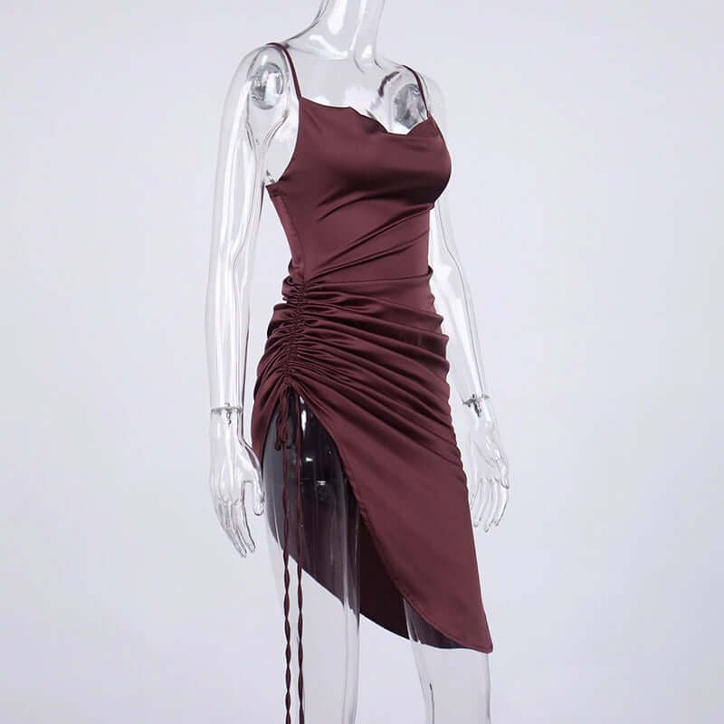 vestido de festa de cetim midi fenda com amarração sensual sexy verão decote V brilhante brilhoso fenda alcinha elegante acinturado costas nuas abertas pregueado assimétrico vinho