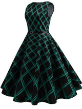 Vestido Retrô Marilyn Regata Estampado Acinturado Midi, P, M, G, GG, 2G, Preto e Verde Xadrez