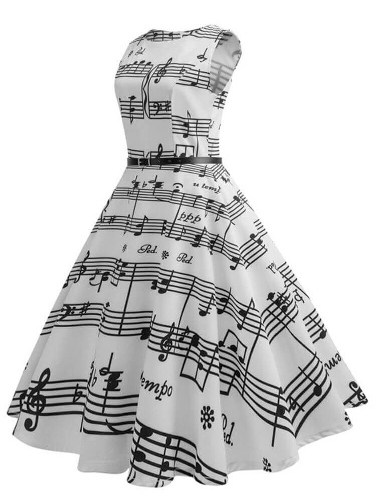 Vestido Retrô Marilyn Regata Estampado Acinturado Midi, P, M, G, GG, 2G, Branco e Preto Partitura