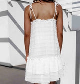 Vestido de alcinha branco detalhe desfiado 