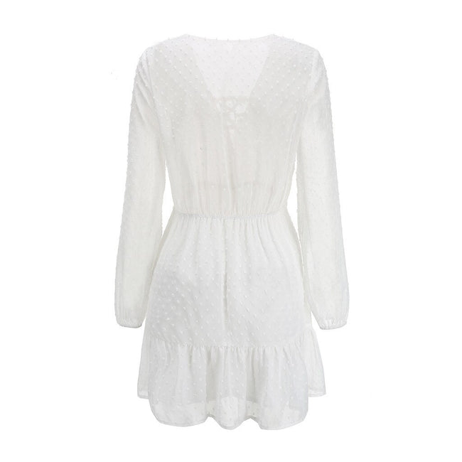 vestido curto branco manga longa renda poá decote trançado