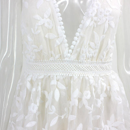 Vestido Curto Bordado de Renda Branco