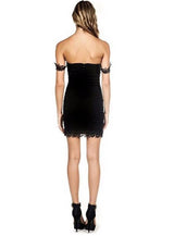 Vestido c/ Renda Tubinho Alcinha Curto