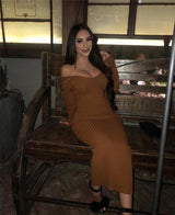 Vestido Tricot Tubinho Midi decotado manga longa ombro a ombro